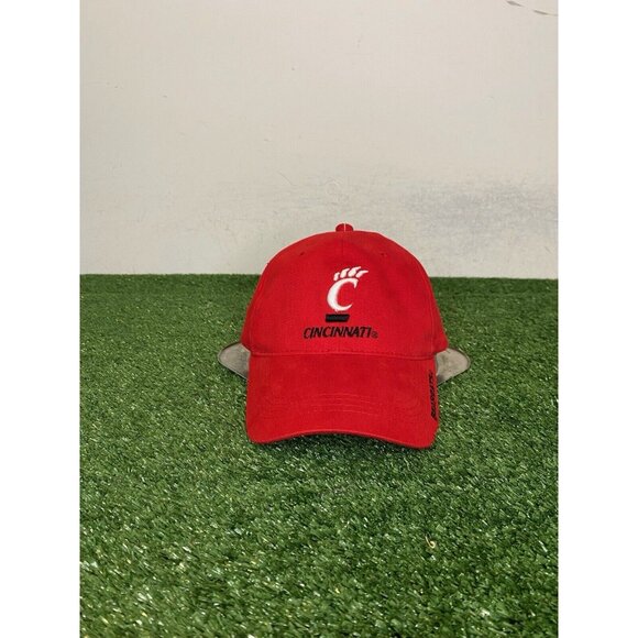 Cincinnati Bearcats hat cap strap back red vintage Y2K starter basketball mens - Picture 1 of 9